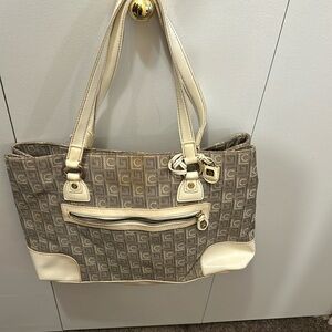 Nice size purse/tote